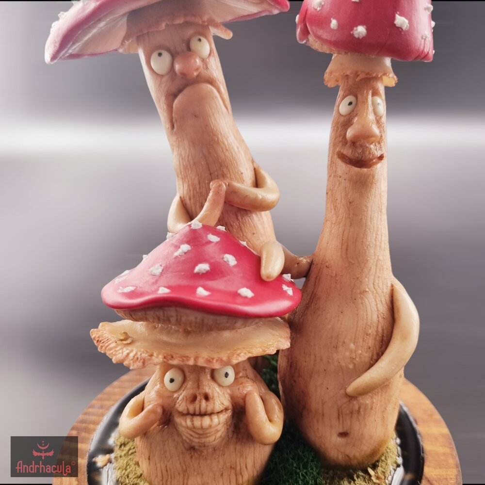 The Dirty Amanita's