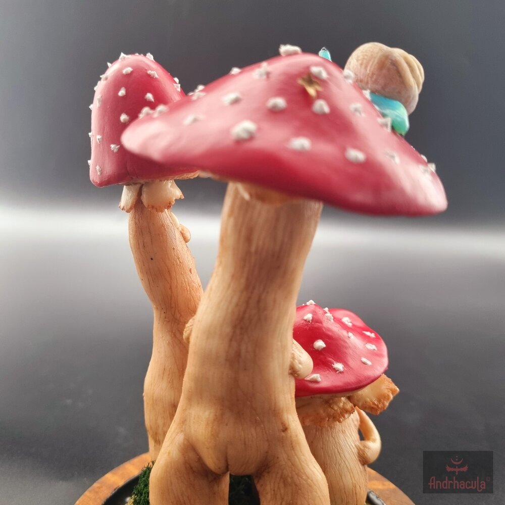 The Dirty Amanita's