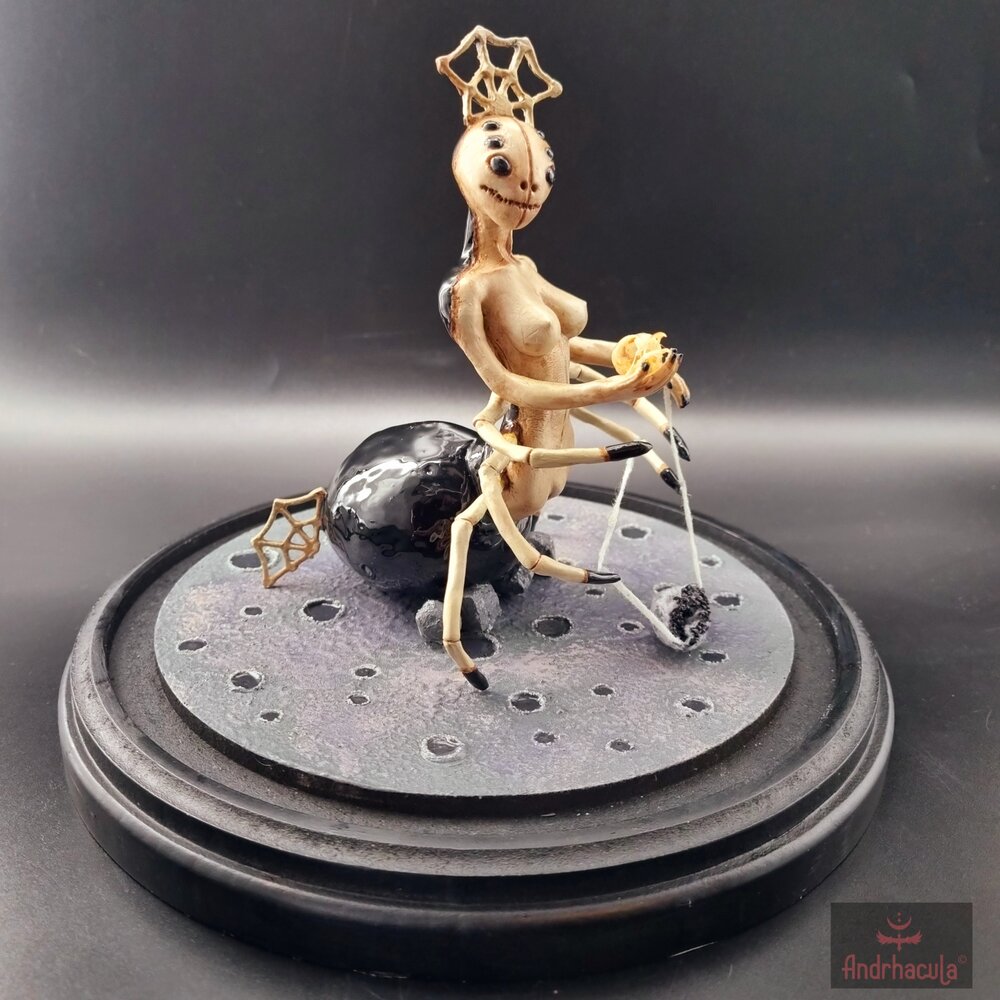 Lunarachne